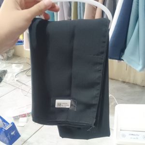 Bella Square/Hitam