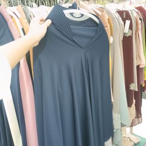 Jilbab Instan Mazea Belah/Navy