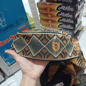 Peci Batik Motif