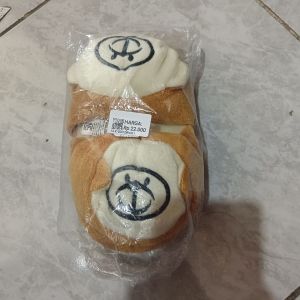 Sandal Boneka Bear