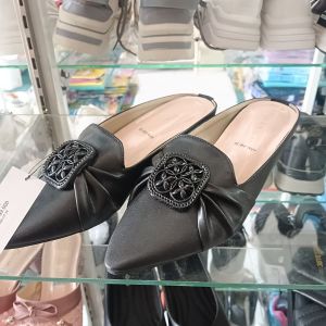 Yongki Komaladi Flatshoes/Hitam/39