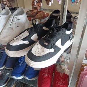 Zeodda Sepatu Fashion/White Black/38