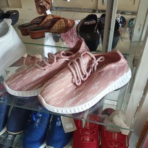 Zeodda Sepatu Sport/Pink/37