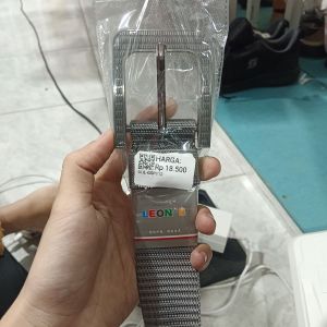 Ikat Pinggang Leons