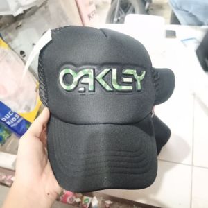 Topi Trucker Okley