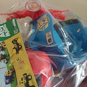 Vespa Anak Biru Merah