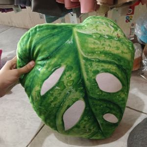 Boneka Bantal Daun
