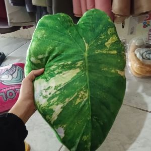 Boneka Bantal Daun