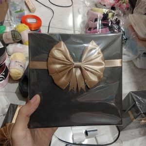 Box Kado Sedang Pita Kuning