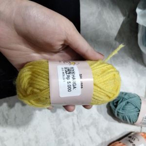 Benang Wol Kuning 