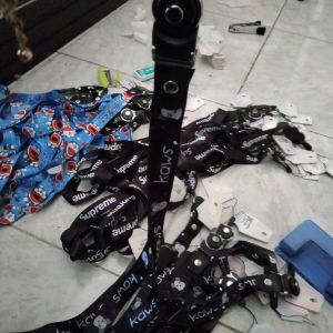 Lanyard Kaws