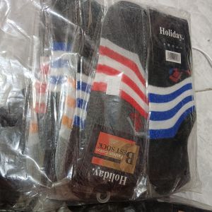 Kaos Kaki Holiday