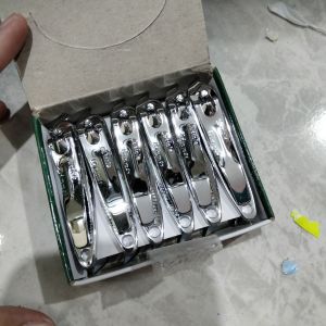 Potong kuku Da Yi
