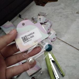 Tush Pin