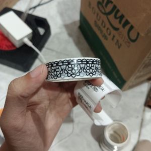 Solasi Warna