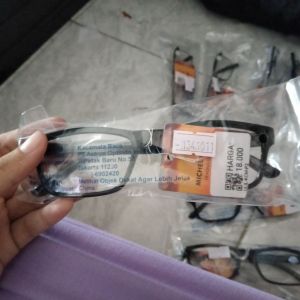 Kacamata Baca +2