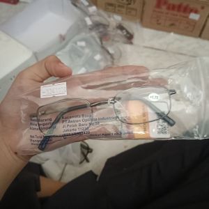 Kacamata +1.75