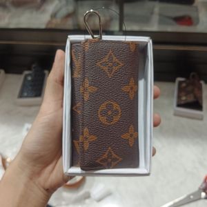 Gantungan Kunci Dompet