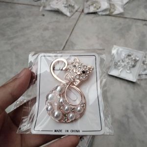 Bross Mutiara Cat 
