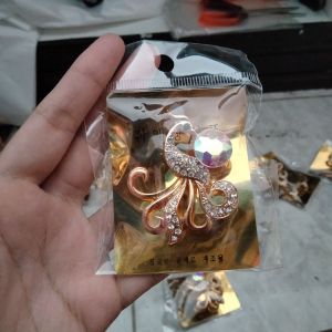 Bross Permata Merak