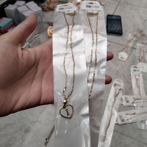 Kalung Inisial I