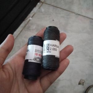 Benang Jahit/ Abu