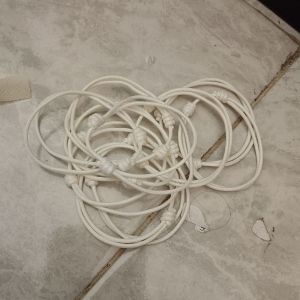 Gelang Polos Putih