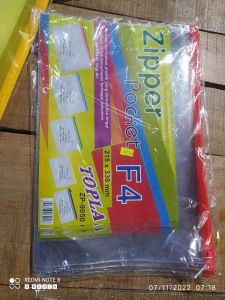 Zipper Pocket Map F4
