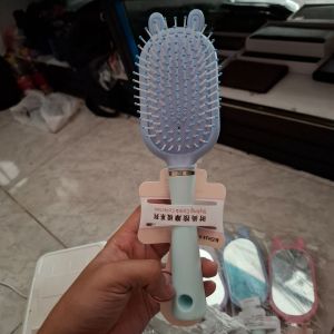 Aishu Sisir Styling Comb