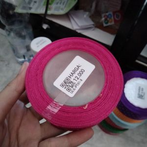 pita gulung pink