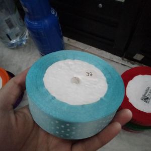 pita gulung Polkadot biru