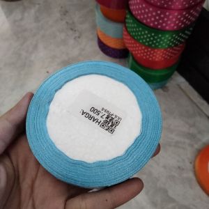 pita gulung Polkadot biru
