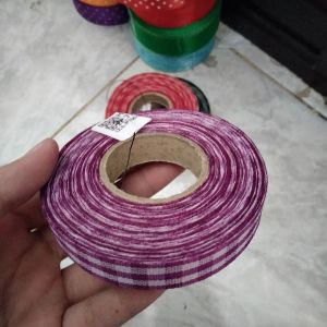 pita motif kotak