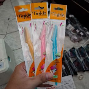 Tinkle Eyebrow Razor