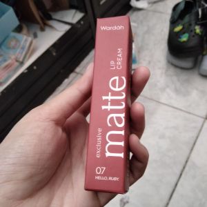 Wardah Exclusive Matte Lip Cream No.07 Hello Ruby