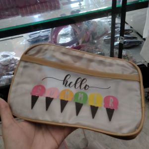 pouch make up 