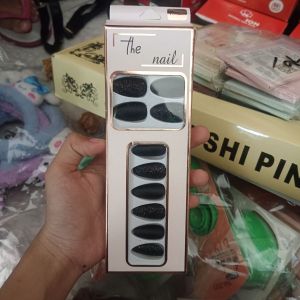 Set Kuku Palsu