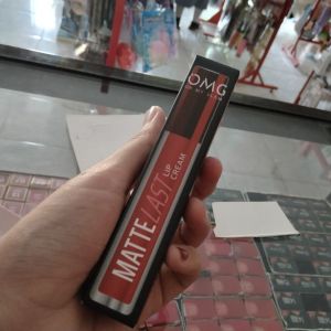OMG Matte Lip Cream No.22 Crushed