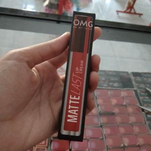 OMG Mattelast Lip Cream No.27 Strike