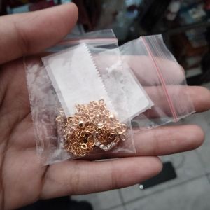 kalung titanium 
