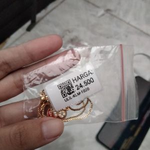 kalung titanium 