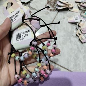 gelang mote 
