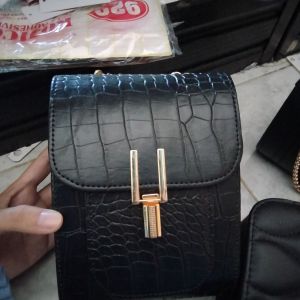 tas selempang rantai 