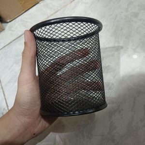 Round Pen Container