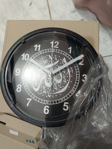Jam Dinding 