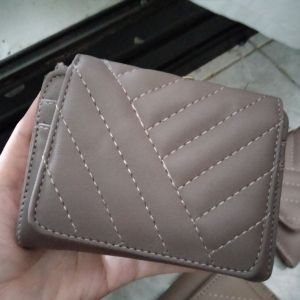 dompet fashion lipat magnet 
