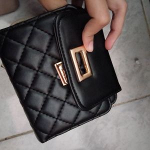Dompet fashion lipat kancing 