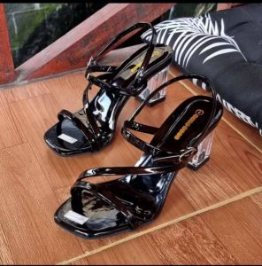 Heels Maximum/37