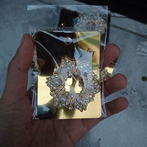 Bross Hijab Mutiara 