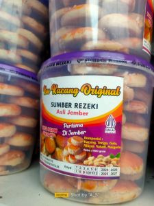 Kue kacang sumber rejeki
